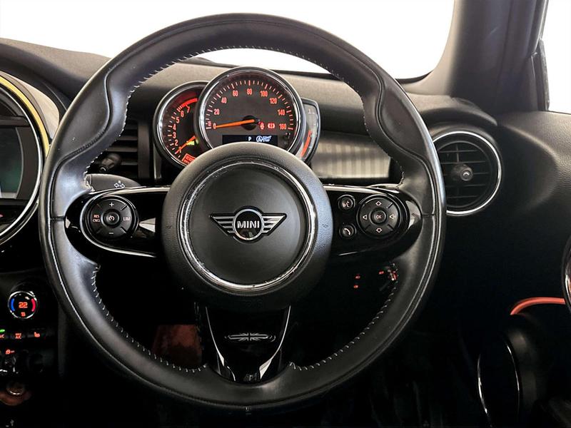 Used MINI Hatch 2019 for sale - 77100689: Photo 18