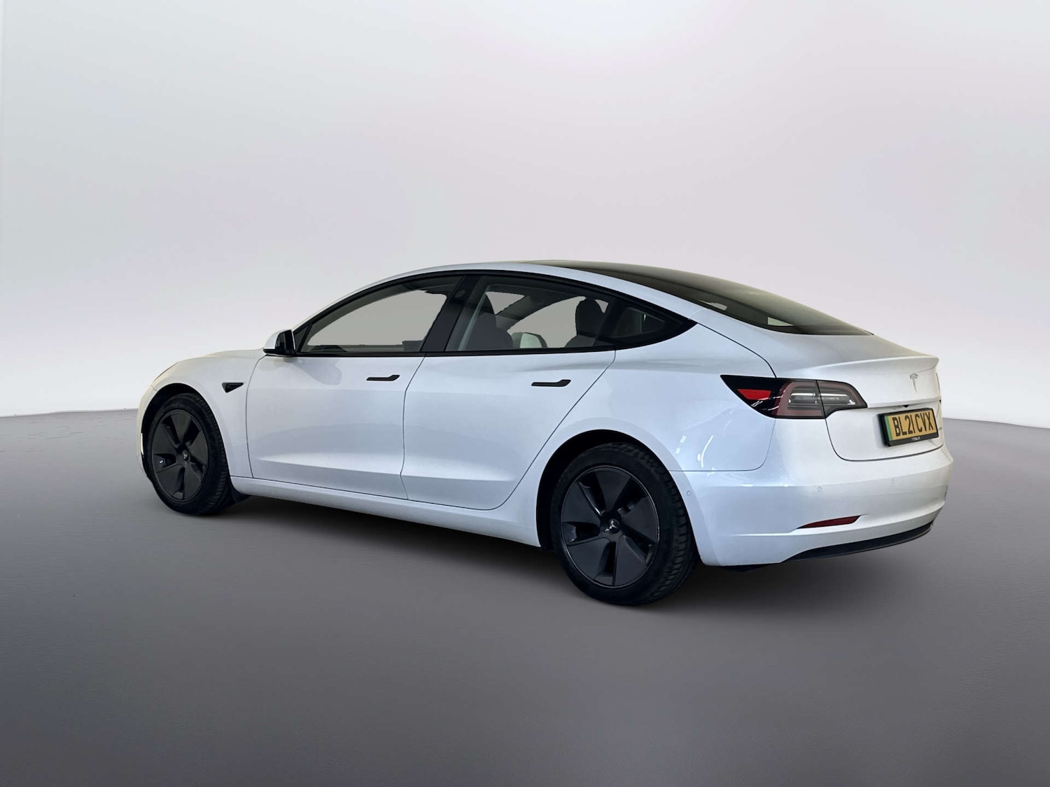 Used Tesla Model 3 2021 for sale - 77953404: Photo 8