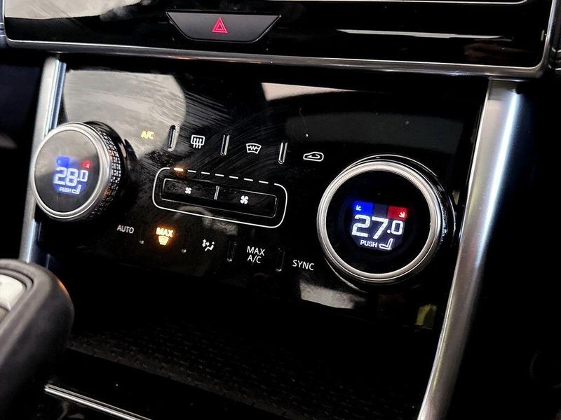 Used Jaguar XE 2021 for sale - 76776741: Photo 26