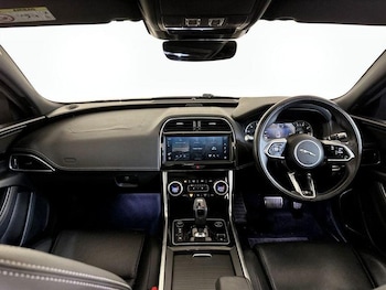 Used Jaguar XE 2021 for sale - 76776741: Photo