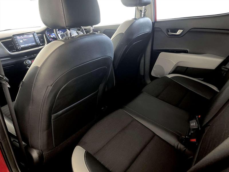 Used Kia Stonic 2018 for sale - 77161063: Photo 14