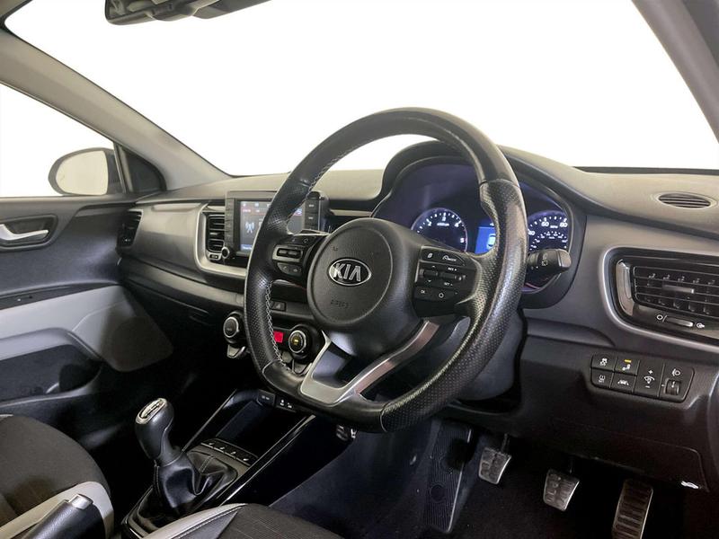 Used Kia Stonic 2018 for sale - 77161063: Photo 15