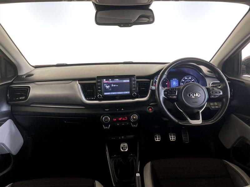 Used Kia Stonic 2018 for sale - 77161063: Photo 3