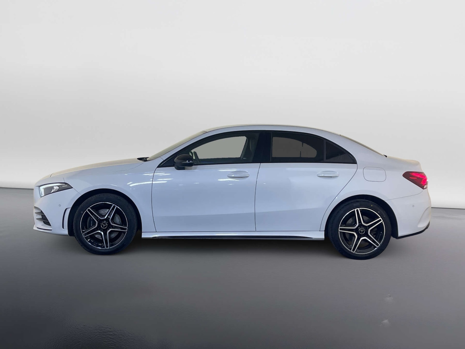 Used Mercedes-Benz A-Class 2021 for sale - 77931919: Photo 7