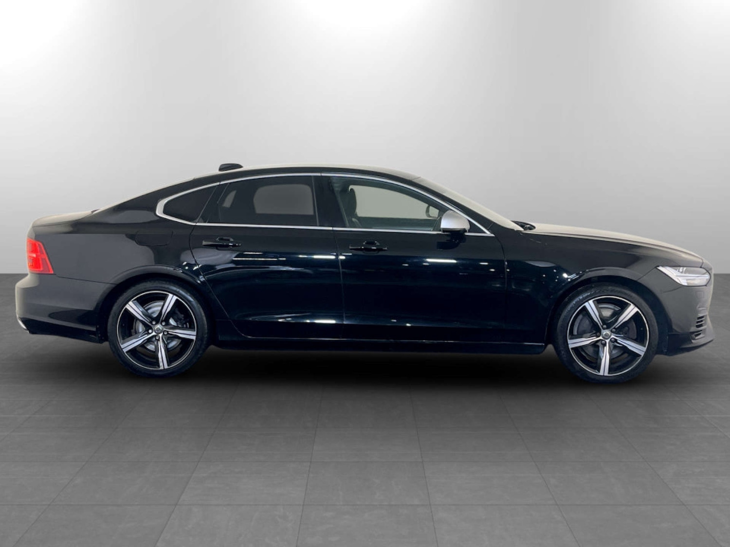 Used Volvo S90 2018 for sale - 77189547: Photo 11