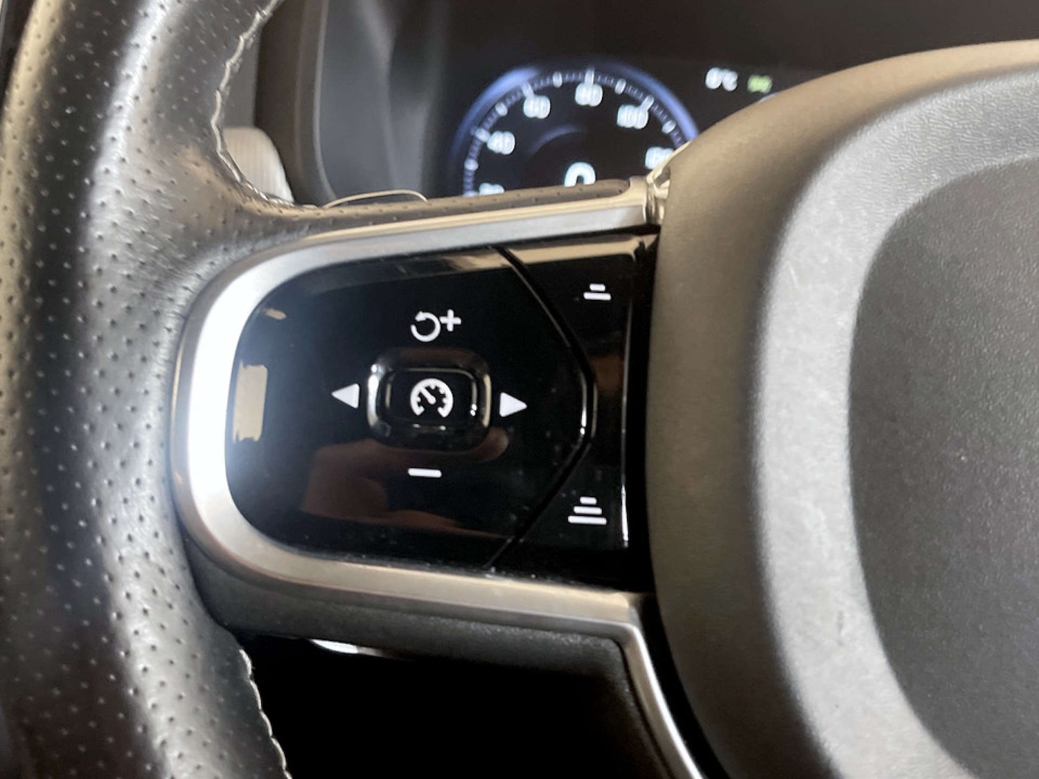 Used Volvo S90 2018 for sale - 77189547: Photo 18