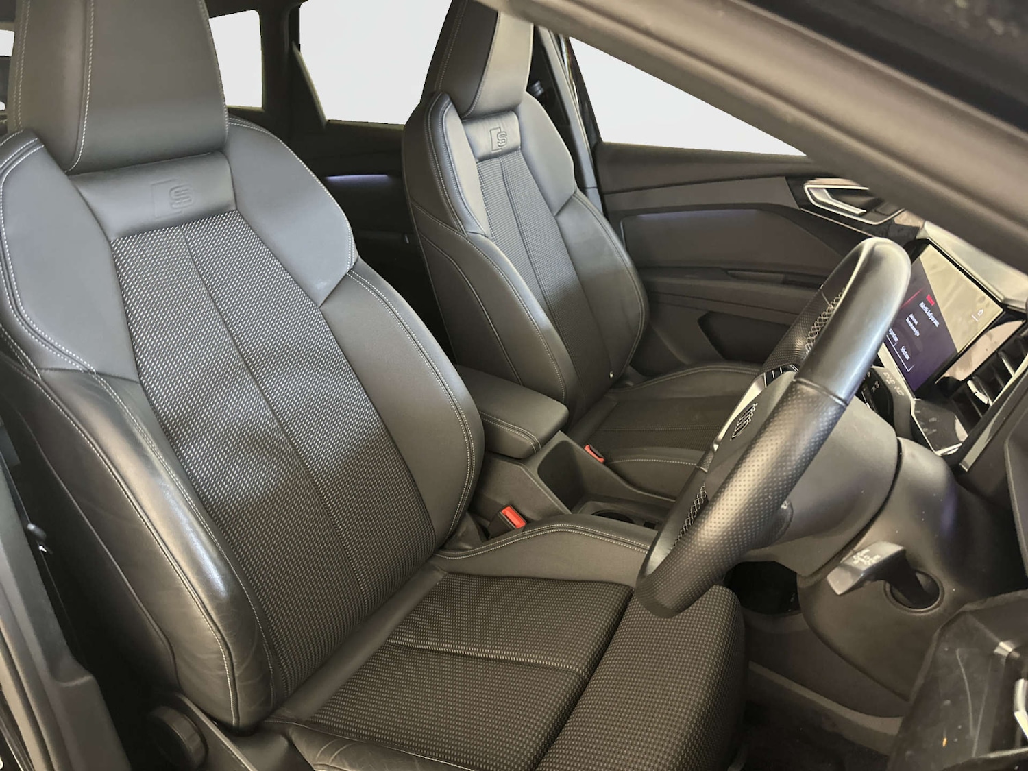 Used Audi Q4 e-tron 2023 for sale - 78083441: Photo 13