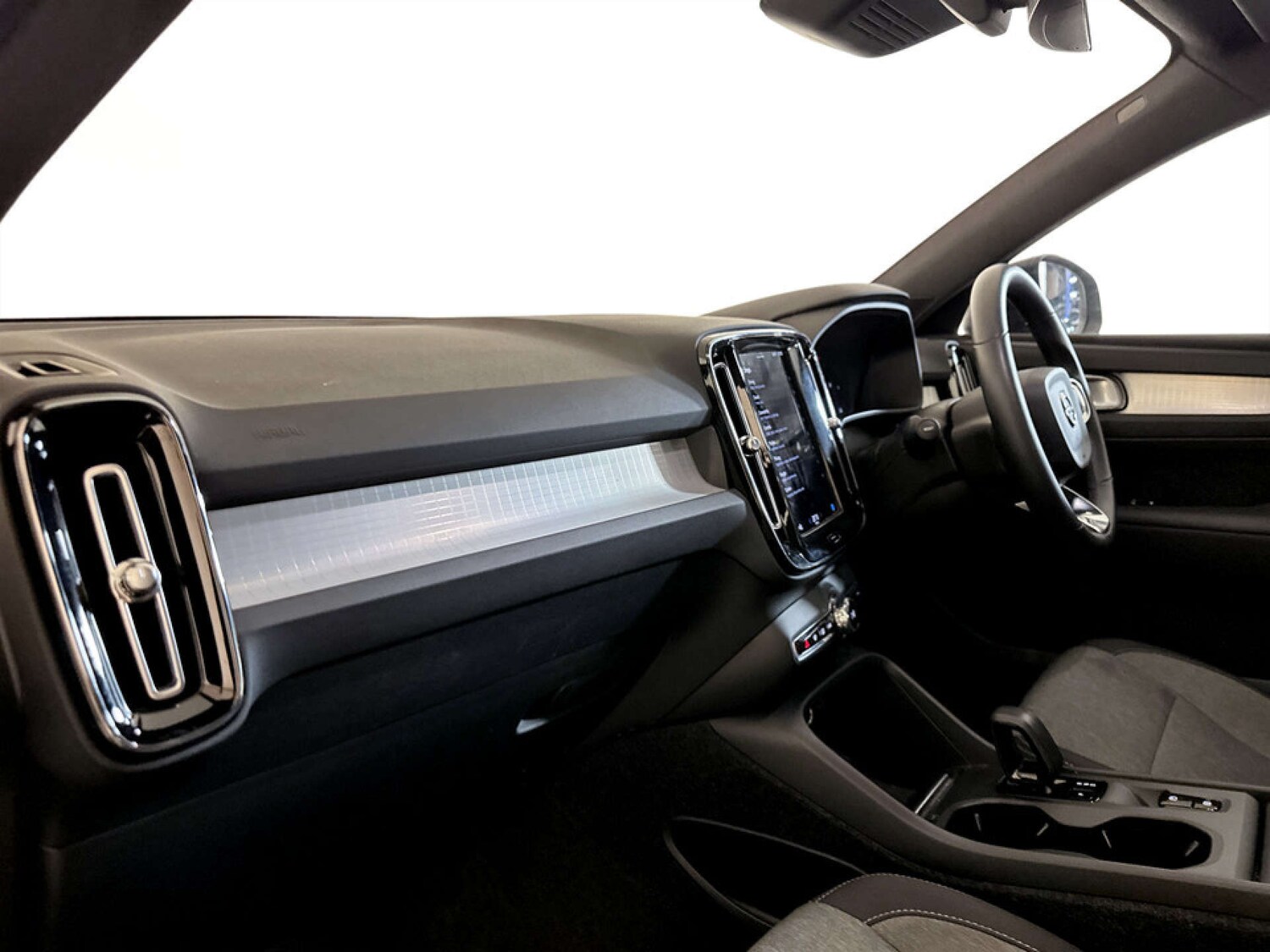 Used Volvo XC40 2022 for sale - 77502033: Photo 12