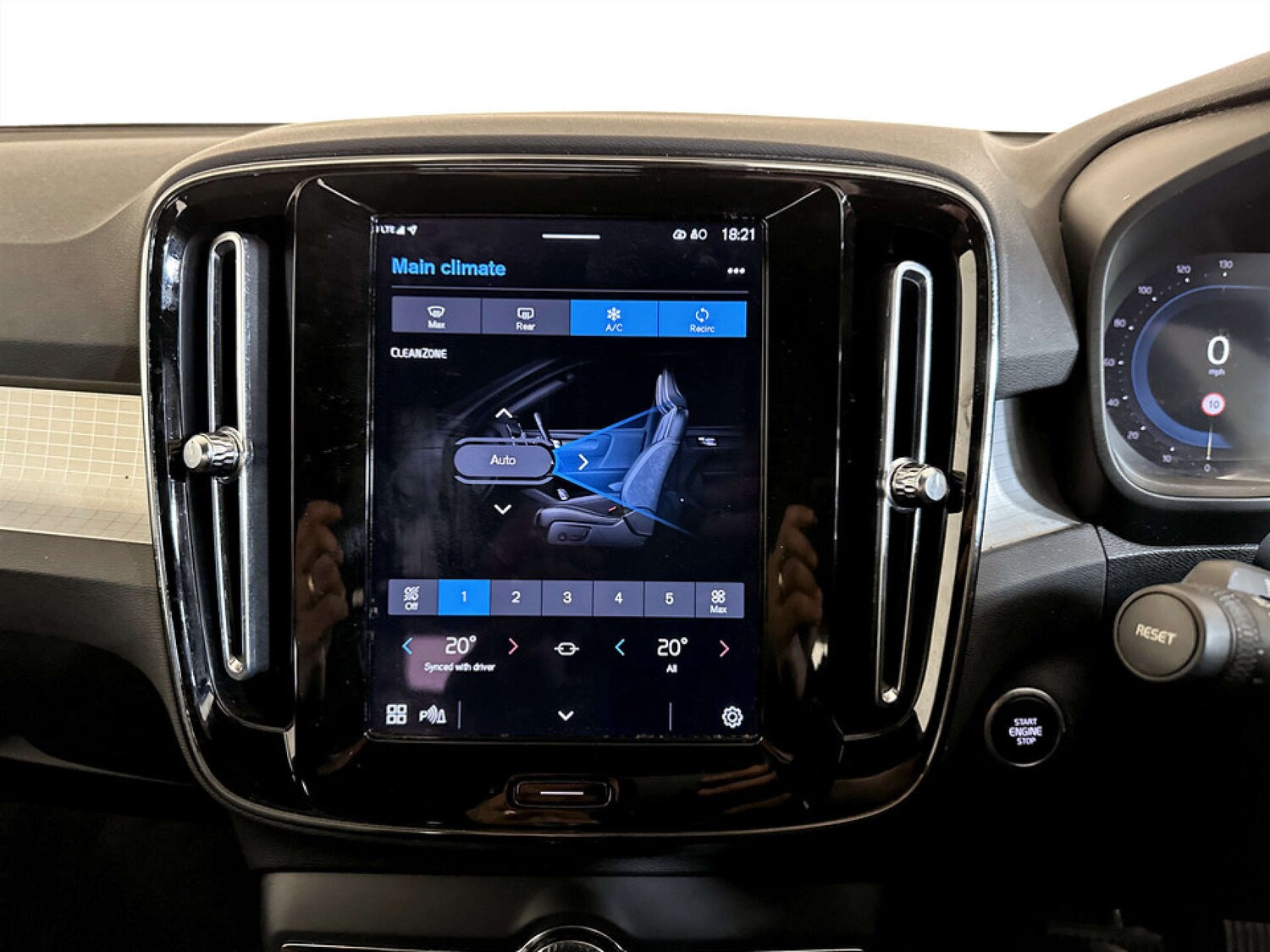 Used Volvo XC40 2022 for sale - 77502033: Photo 23