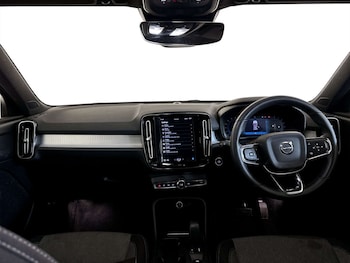 Used Volvo XC40 2022 for sale - 77502033: Photo