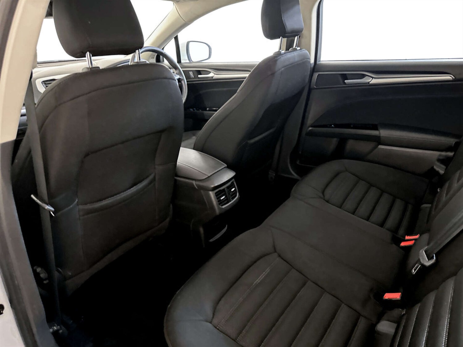 Used Ford Mondeo 2018 for sale - 77502052: Photo 14