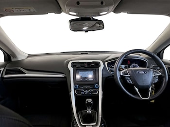 Used Ford Mondeo 2018 for sale - 77502052: Photo