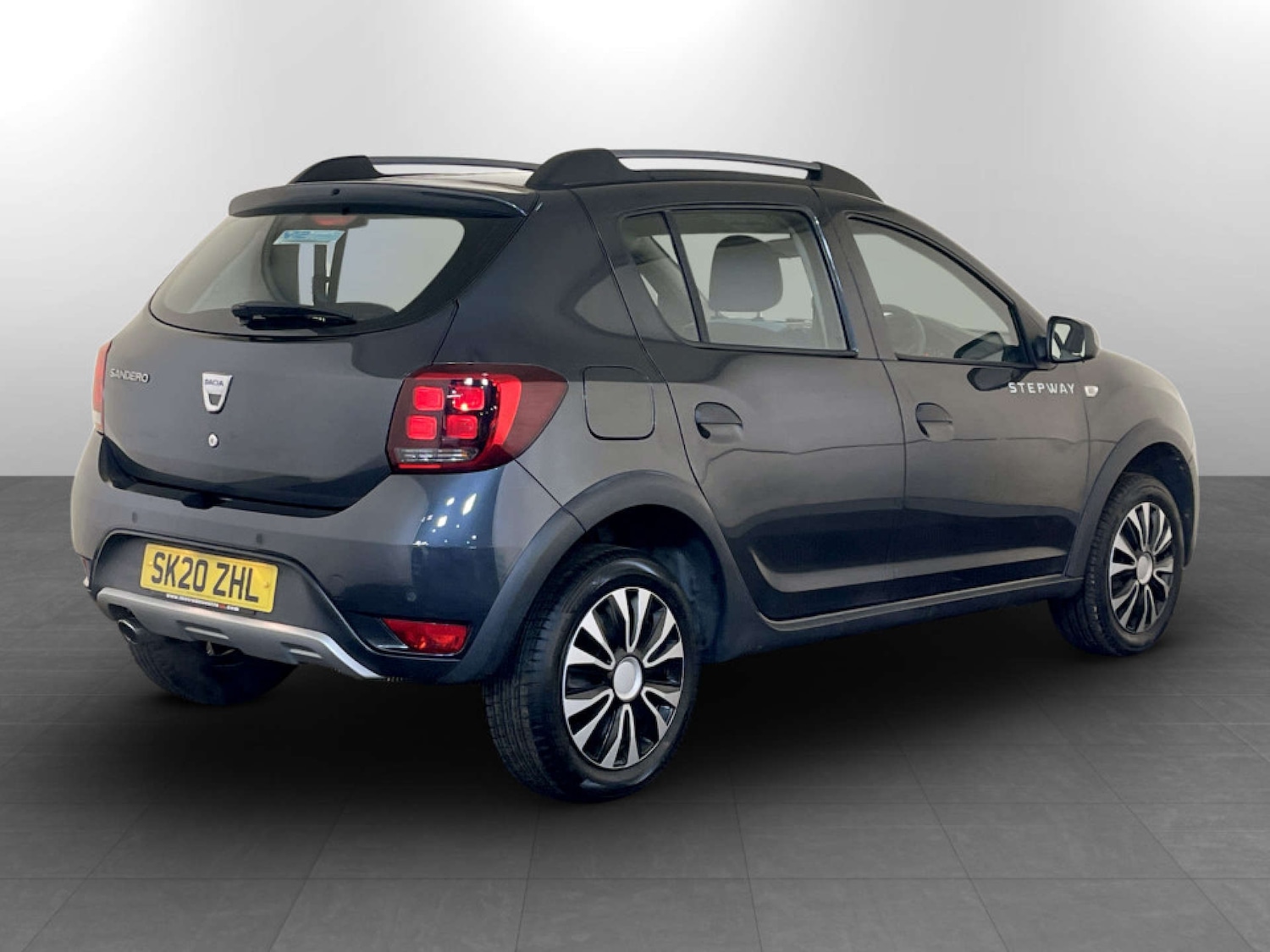Used Dacia Sandero Stepway 2020 for sale - 77380728: Photo 10