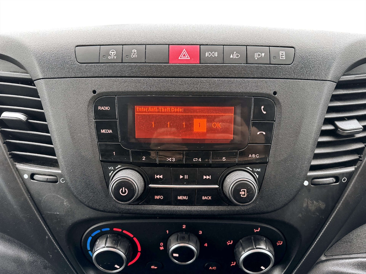 Used Iveco Daily 2022 for sale - 77604048: Photo 20