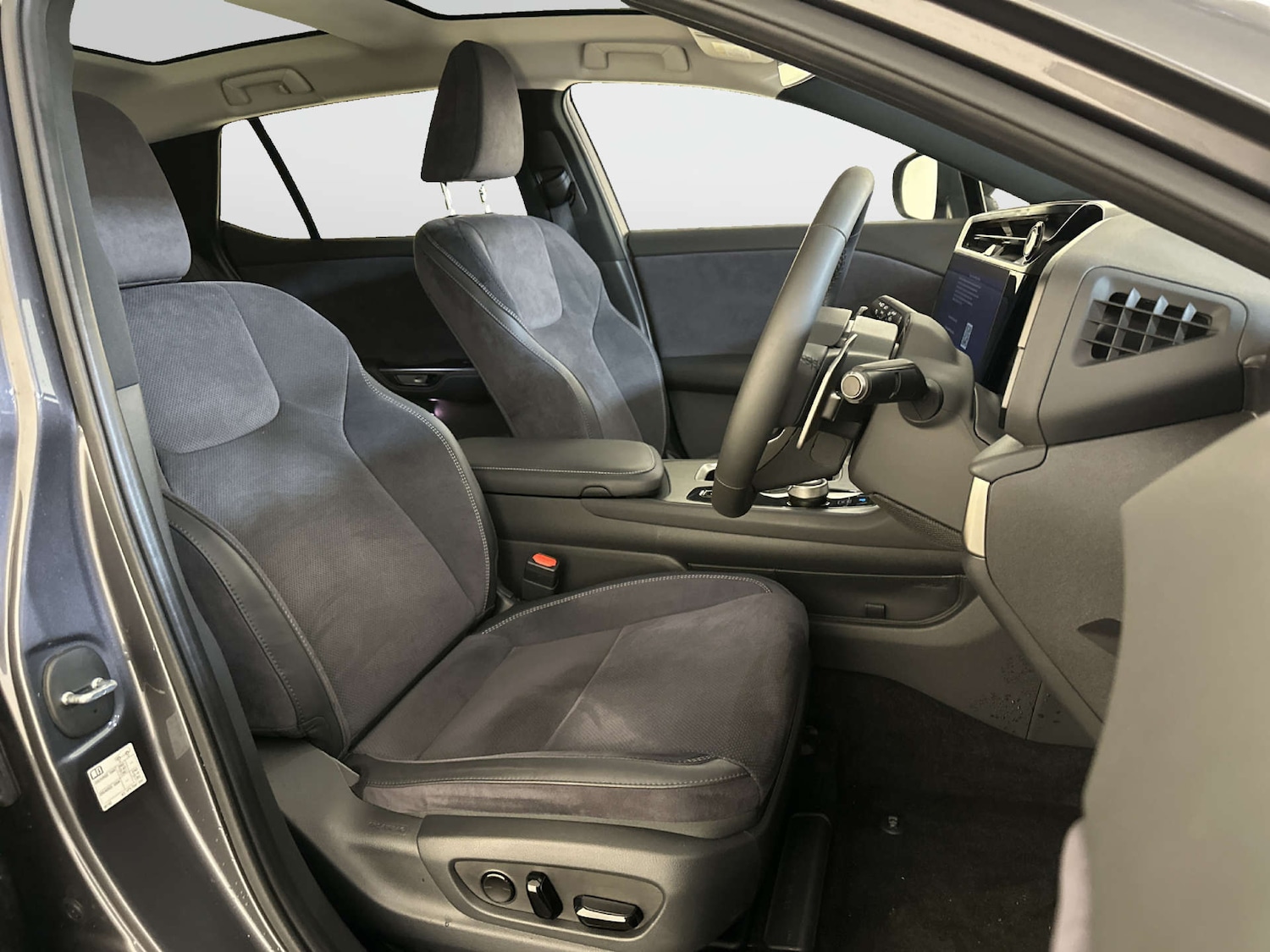 Used Lexus RZ 2024 for sale - 77953408: Photo 13