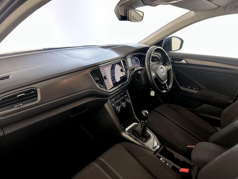 Used Volkswagen T-Roc 2018 for sale - 76576714: Photo 12