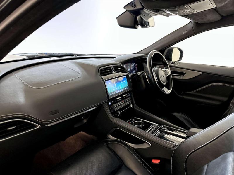 Used Jaguar F-Pace 2020 for sale - 76919949: Photo 12