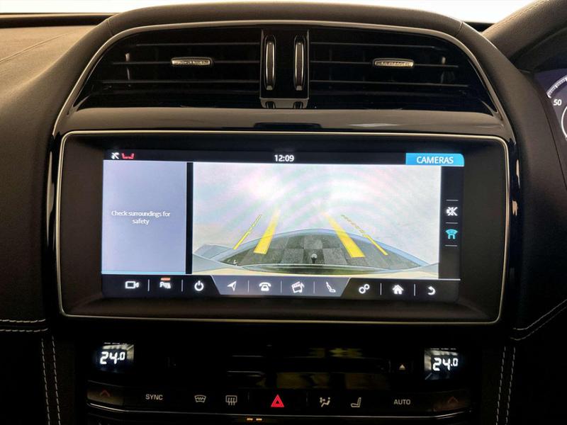 Used Jaguar F-Pace 2020 for sale - 76919949: Photo 21