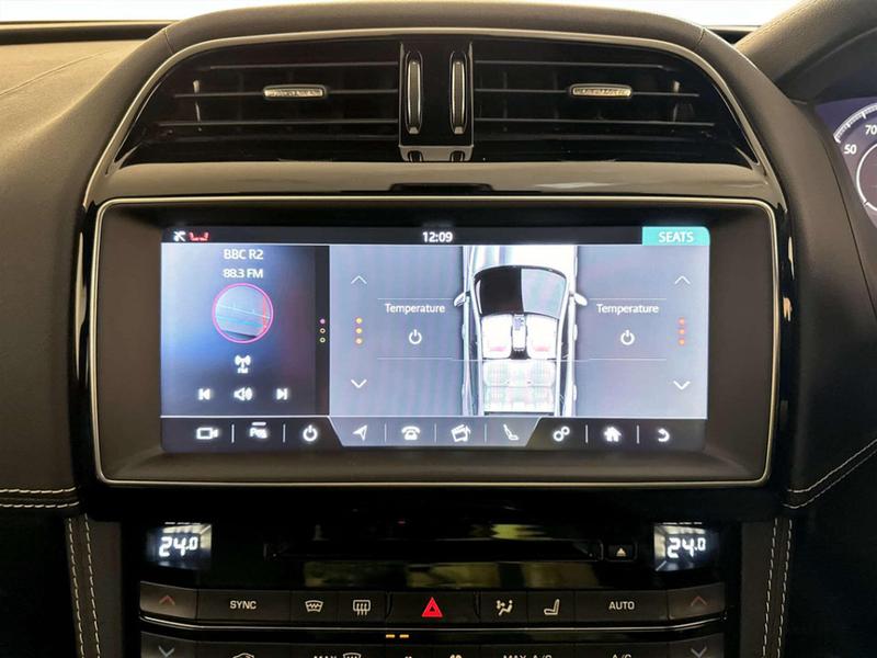 Used Jaguar F-Pace 2020 for sale - 76919949: Photo 23