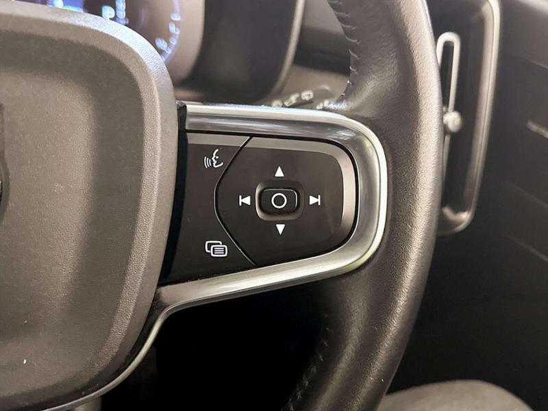 Used Volvo XC40 2020 for sale - 76782235: Photo 19