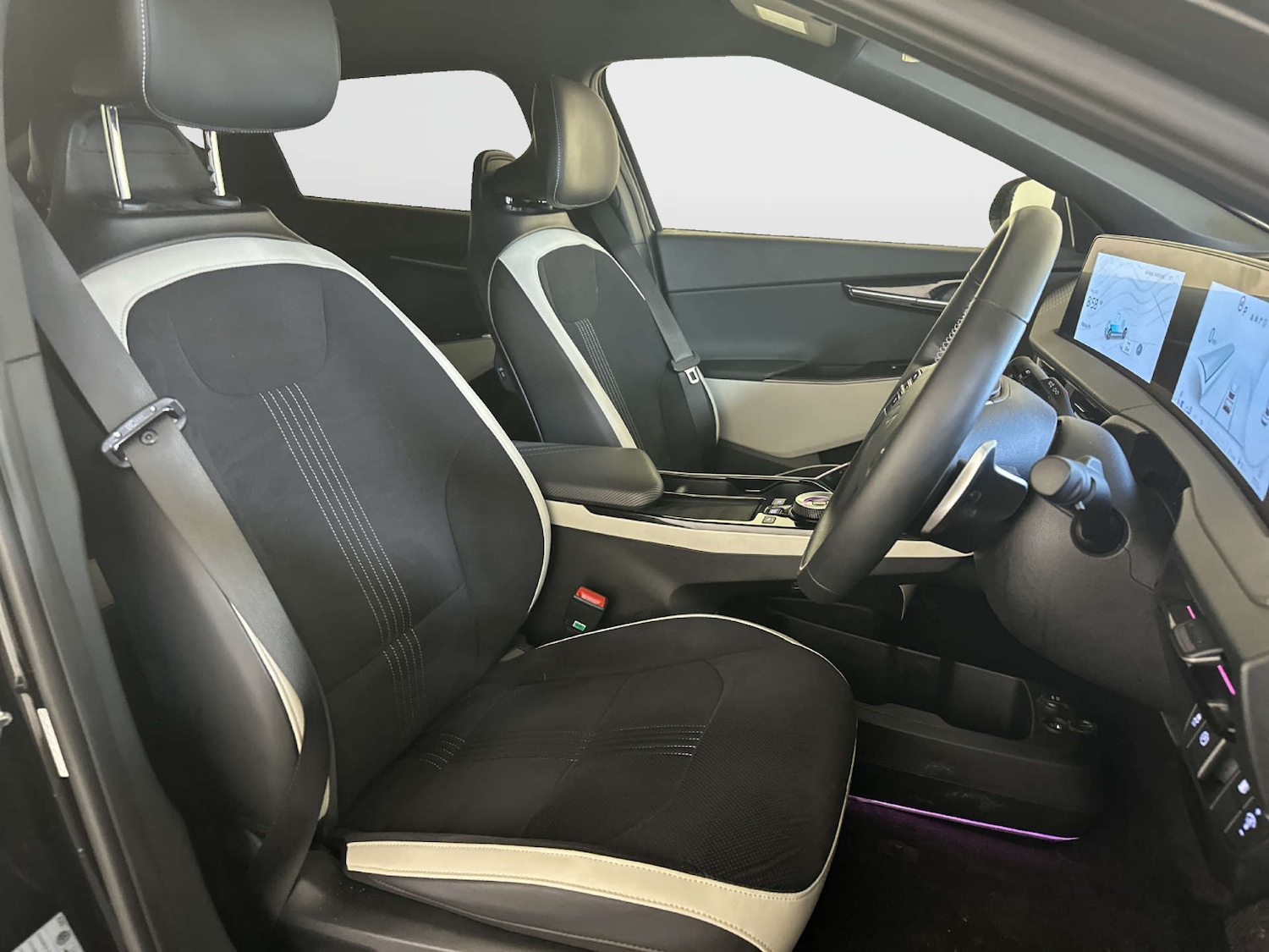 Used Kia EV6 2023 for sale - 77850670: Photo 13