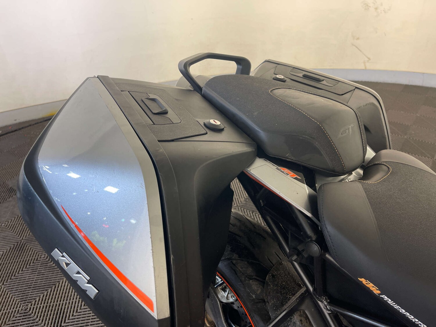 KTM 1290 Super Duke GT