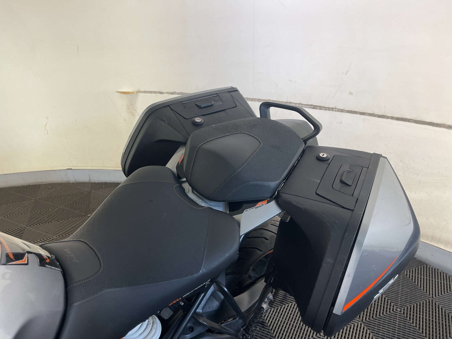 KTM 1290 Super Duke GT