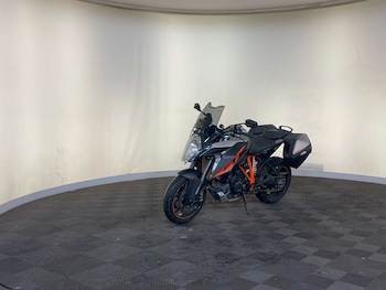 Used KTM 1290 Super Duke GT 2016 for sale - bike-77590641: Photo