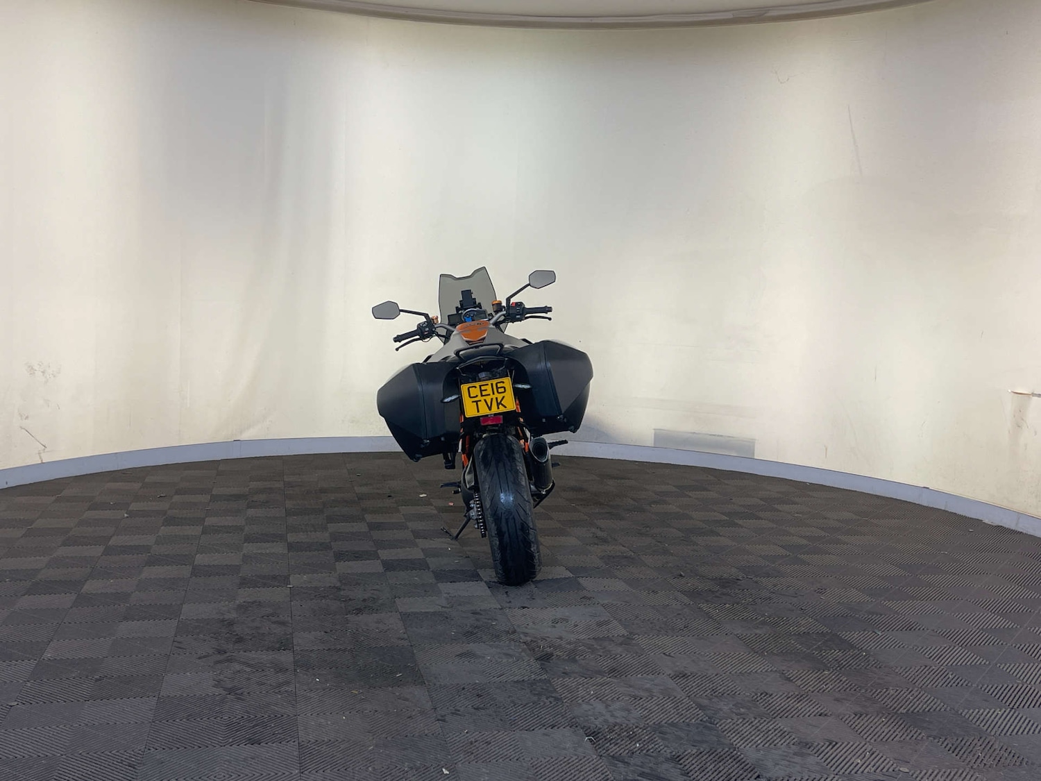 KTM 1290 Super Duke GT