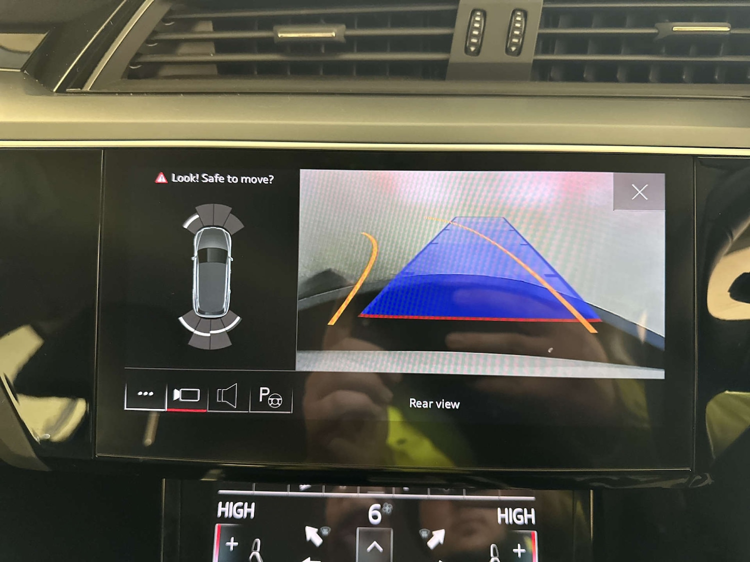 Used Audi e-tron 2021 for sale - 77877259: Photo 12