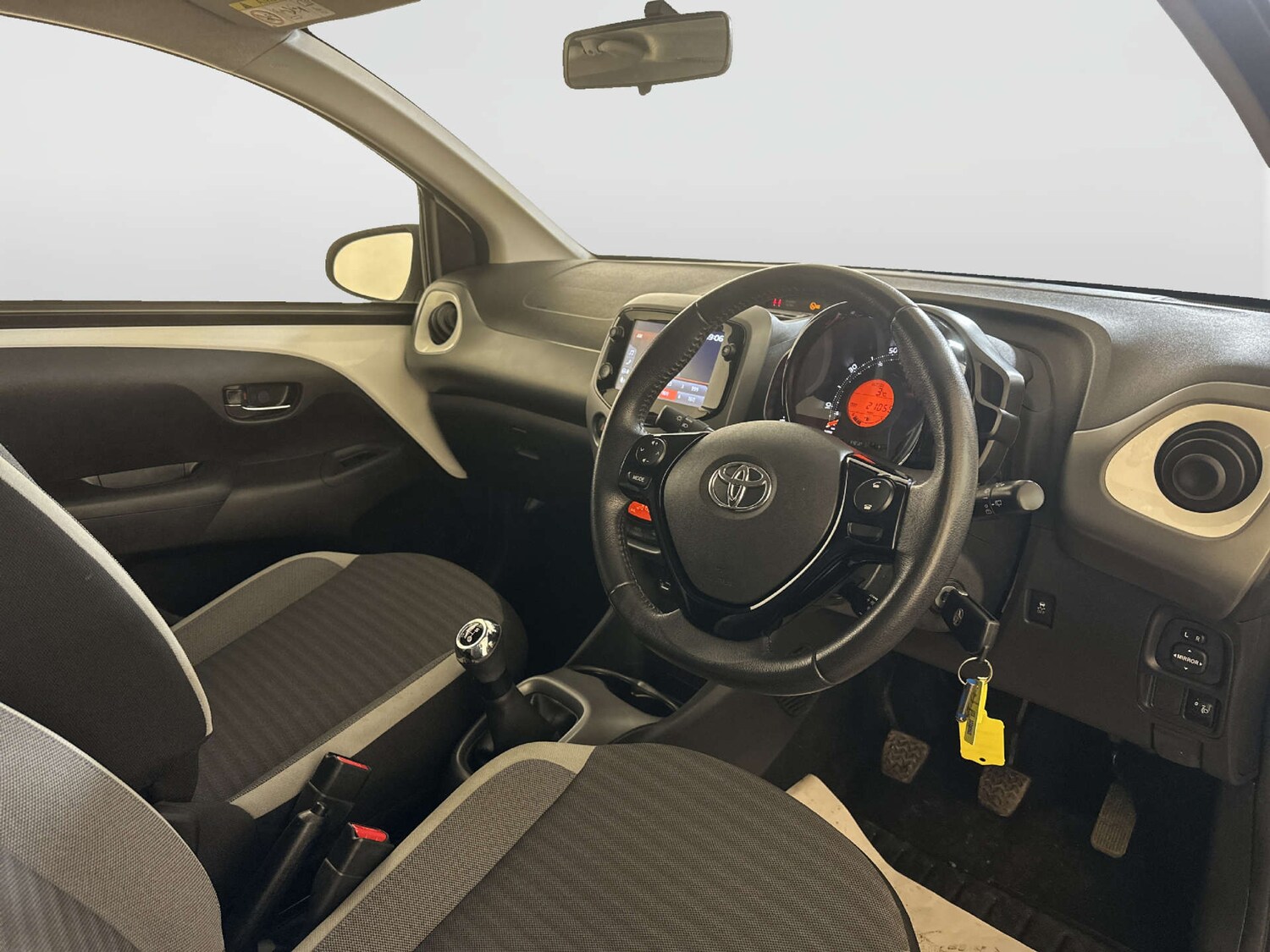 Used Toyota AYGO 2020 for sale - 78108368: Photo 15