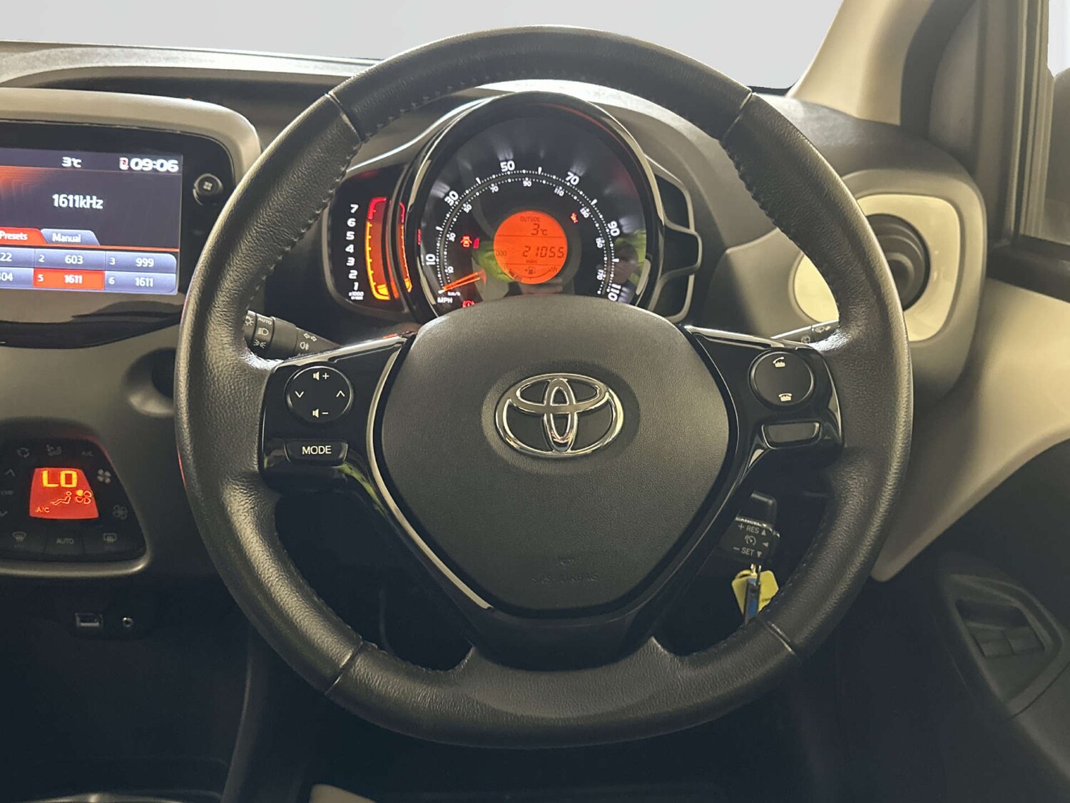 Used Toyota AYGO 2020 for sale - 78108368: Photo 16