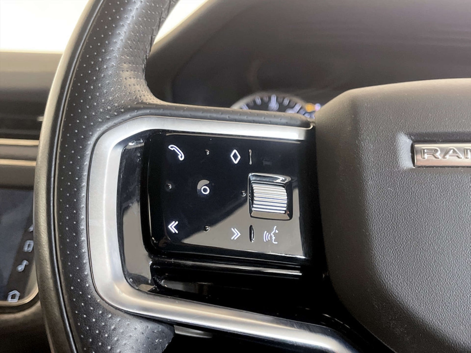 Used Land Rover Range Rover Evoque 2021 for sale - 77408982: Photo 16