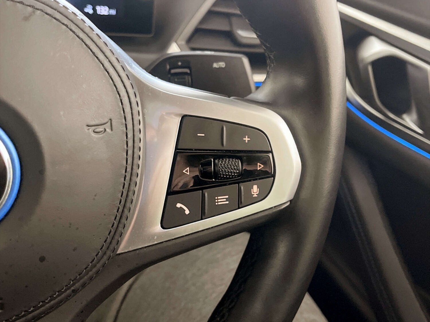 Used BMW i4 2022 for sale - 77618883: Photo 18