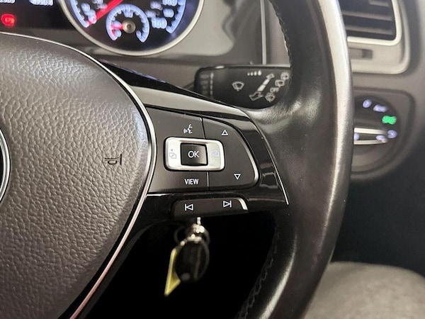Used Volkswagen Golf 2019 for sale - 76222660: Photo 19