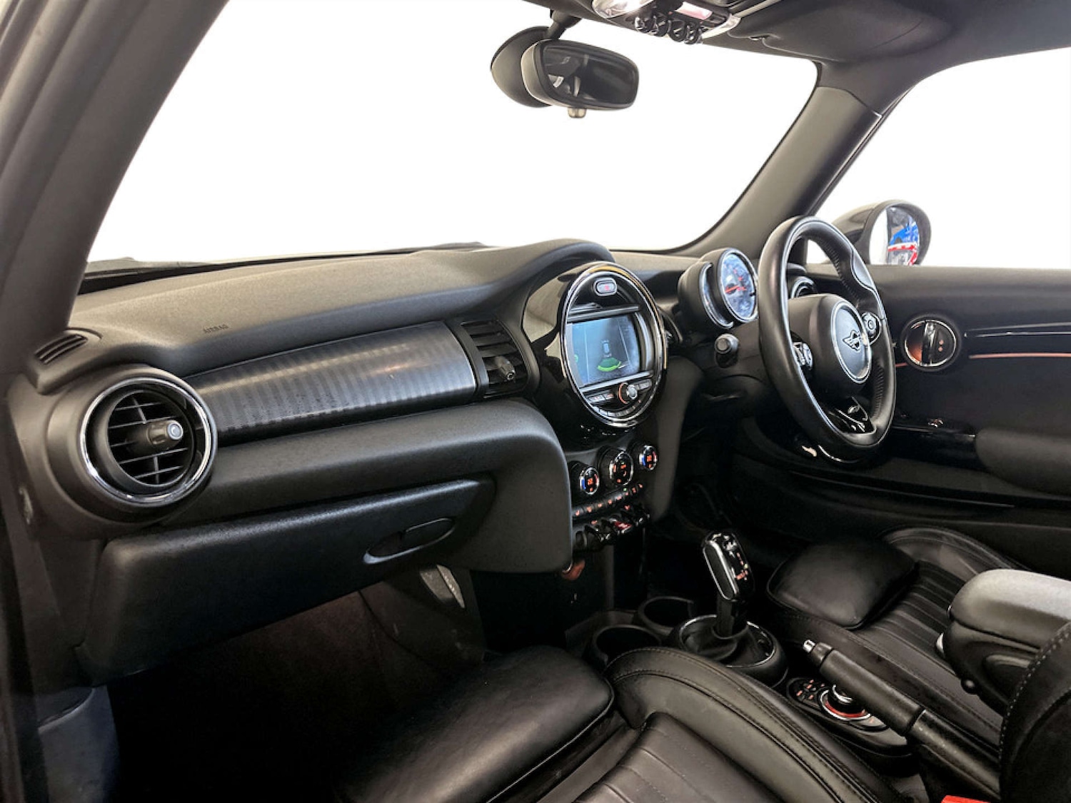 Used MINI Hatch 2019 for sale - 77185213: Photo 12