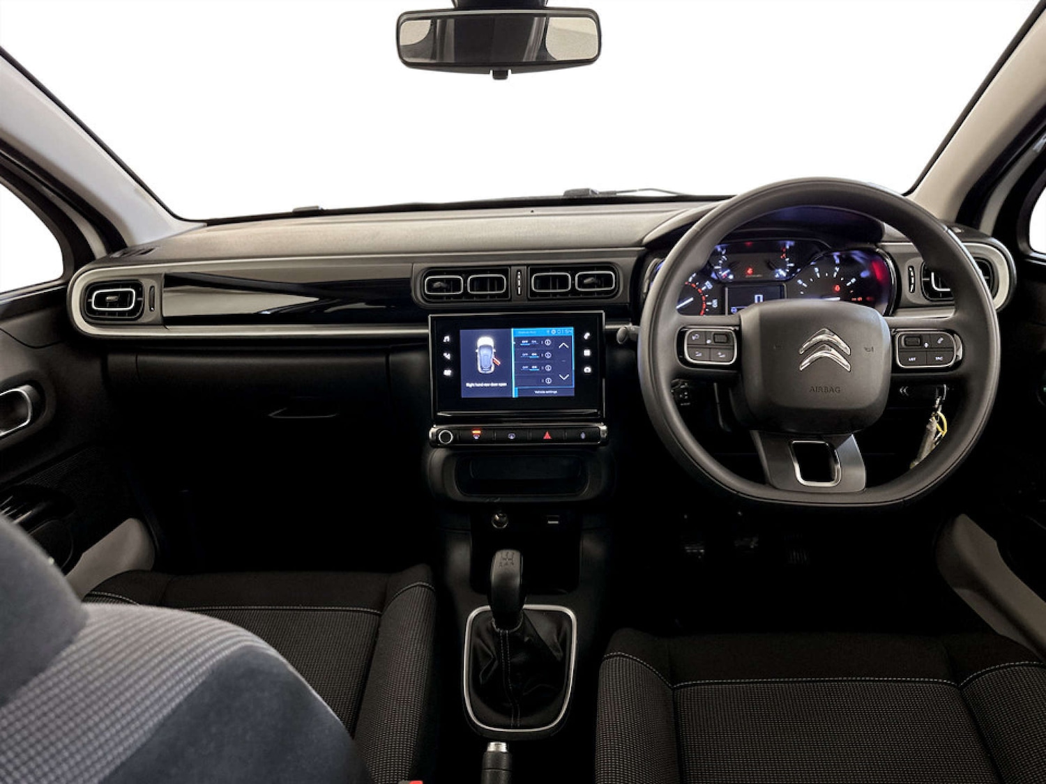 Used Citroen C3 2023 for sale - 77342151: Photo 3