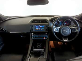 Used Jaguar F-Pace 2018 for sale - 74141234: Photo