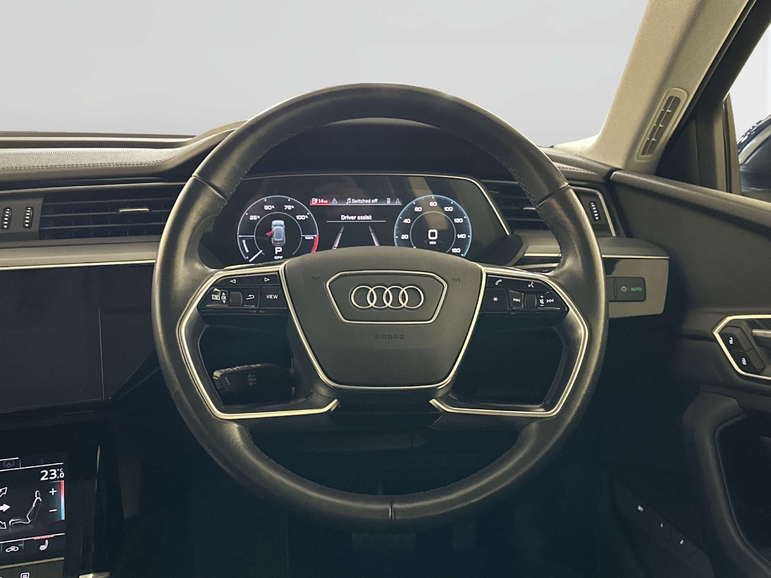 Used Audi e-tron 2022 for sale - 77953308: Photo 16
