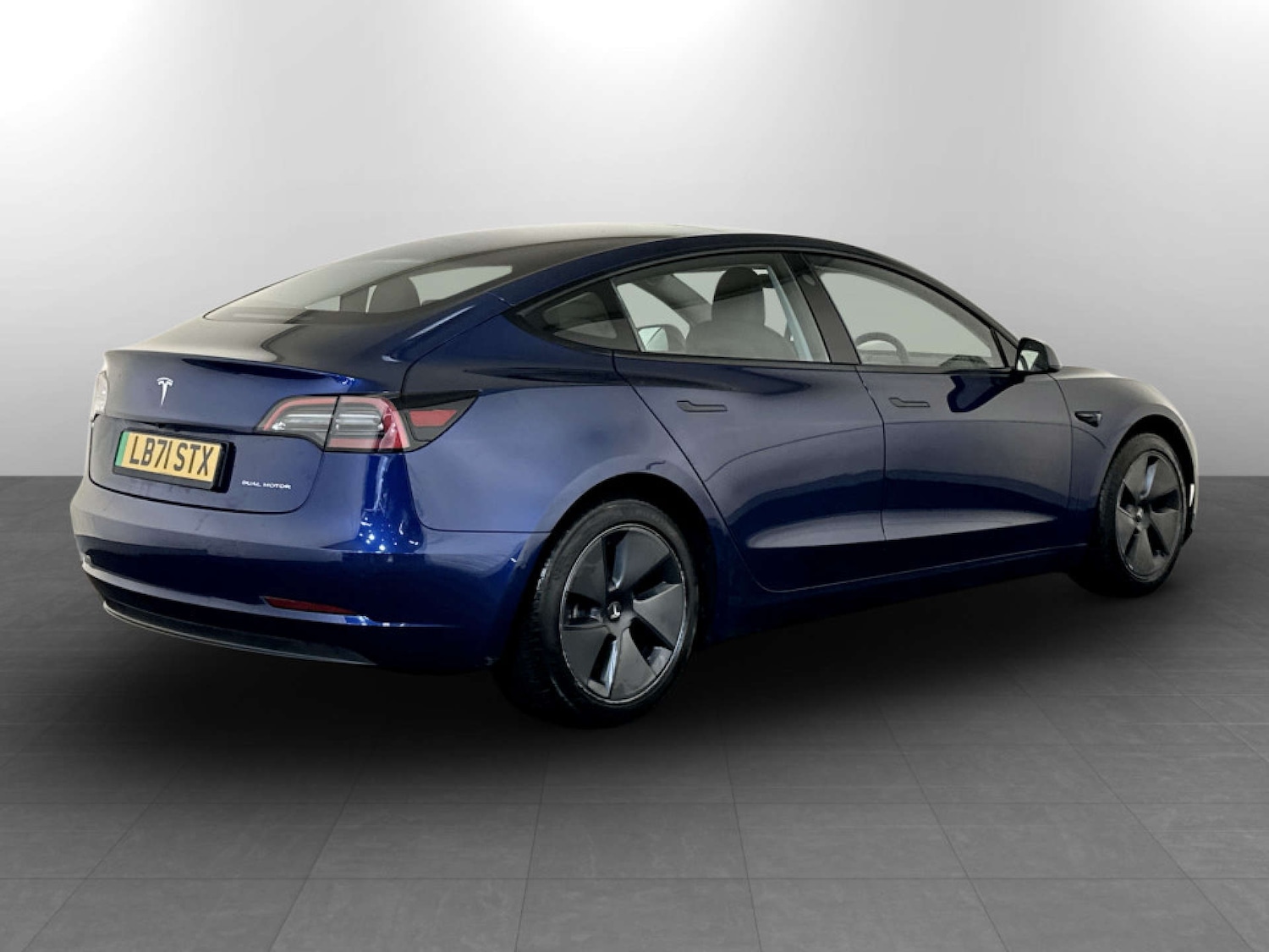 Used Tesla Model 3 2021 for sale - 77187779: Photo 10