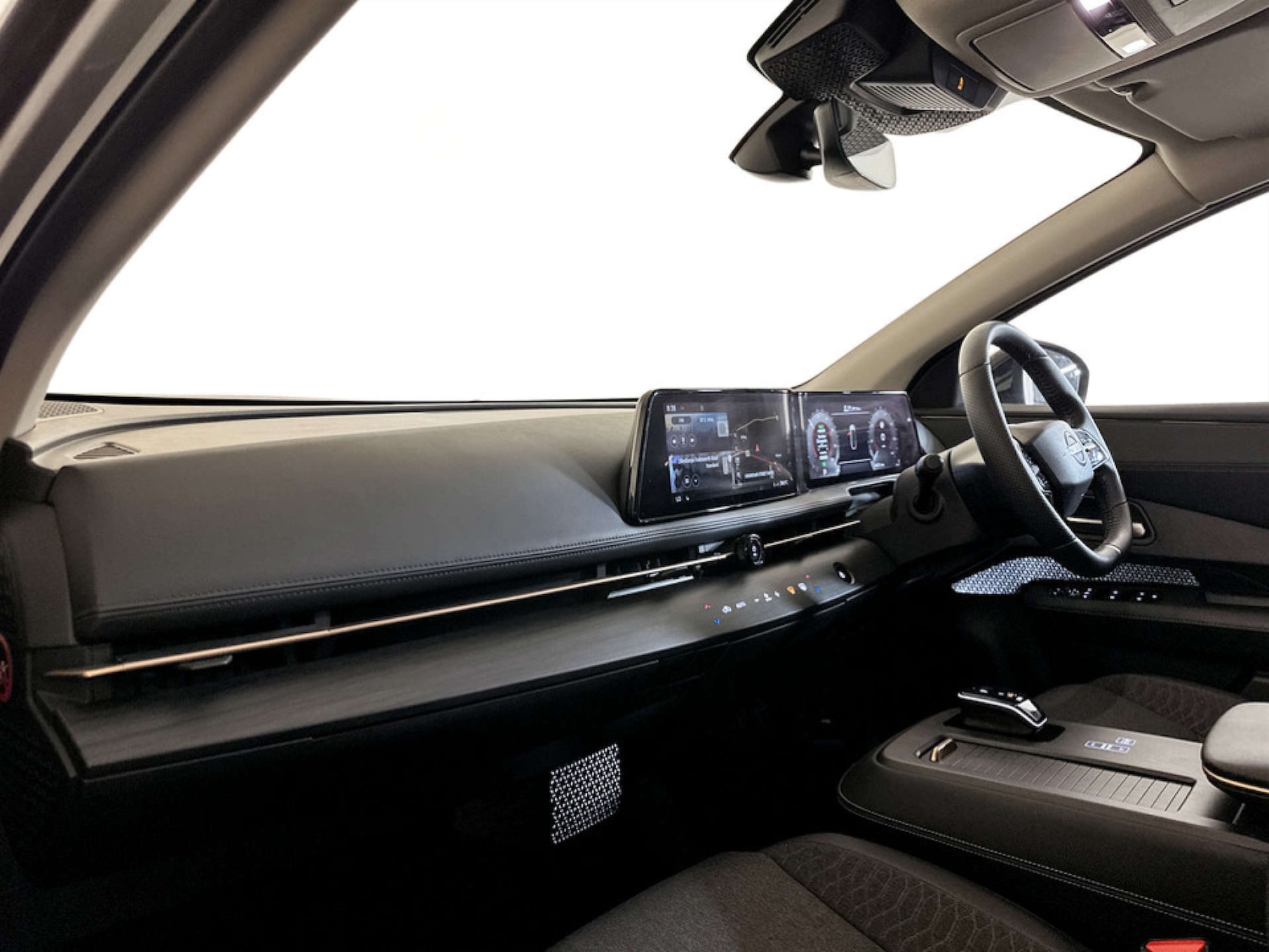 Used Nissan ARIYA 2023 for sale - 77406143: Photo 11