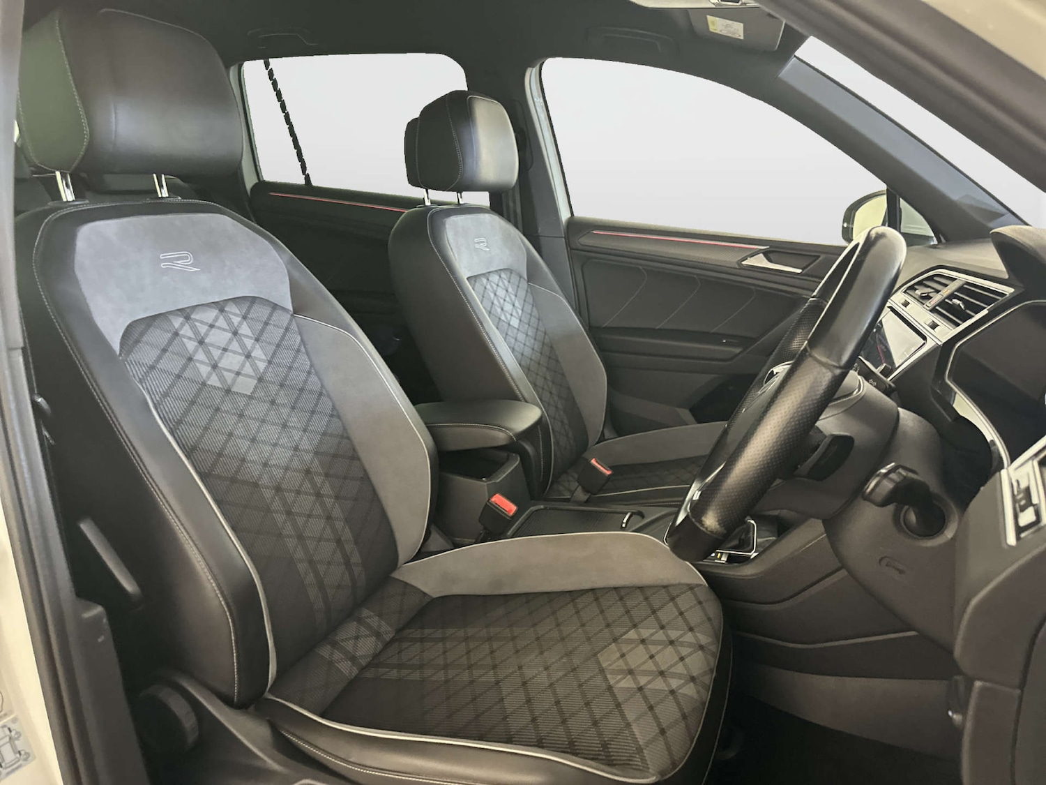 Used Volkswagen Tiguan 2023 for sale - 77968980: Photo 13