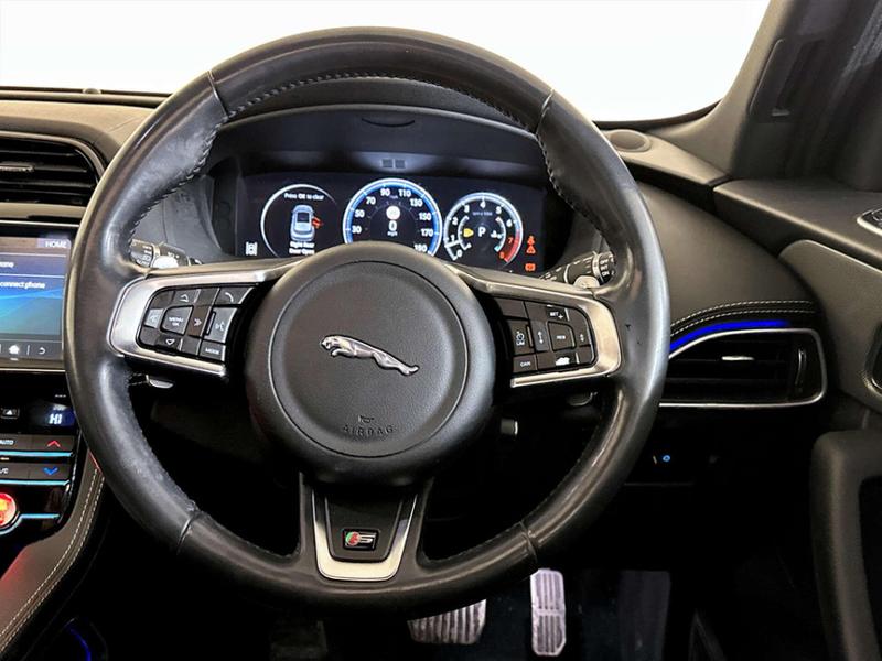 Used Jaguar F-Pace 2017 for sale - 76862345: Photo 16