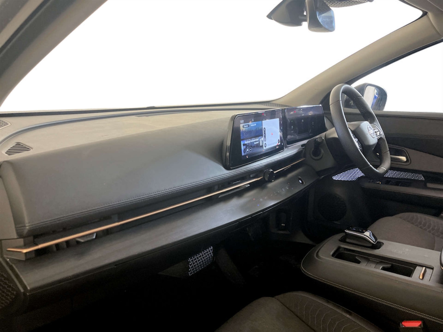 Used Nissan ARIYA 2022 for sale - 77368184: Photo 12