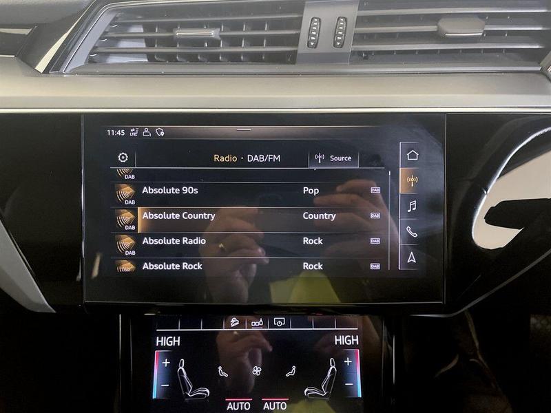 Used Audi e-tron 2020 for sale - 76653389: Photo 22