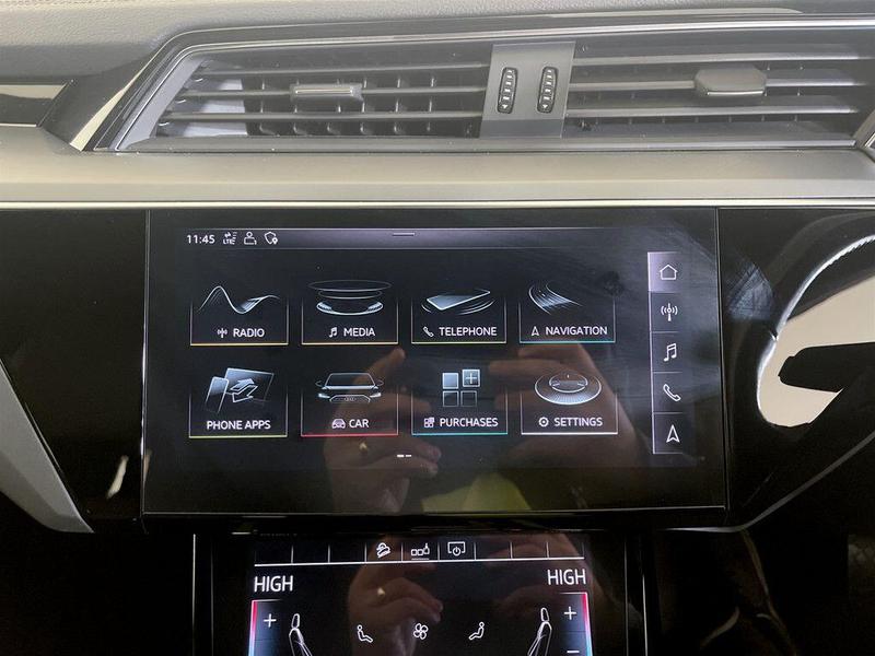 Used Audi e-tron 2020 for sale - 76653389: Photo 24