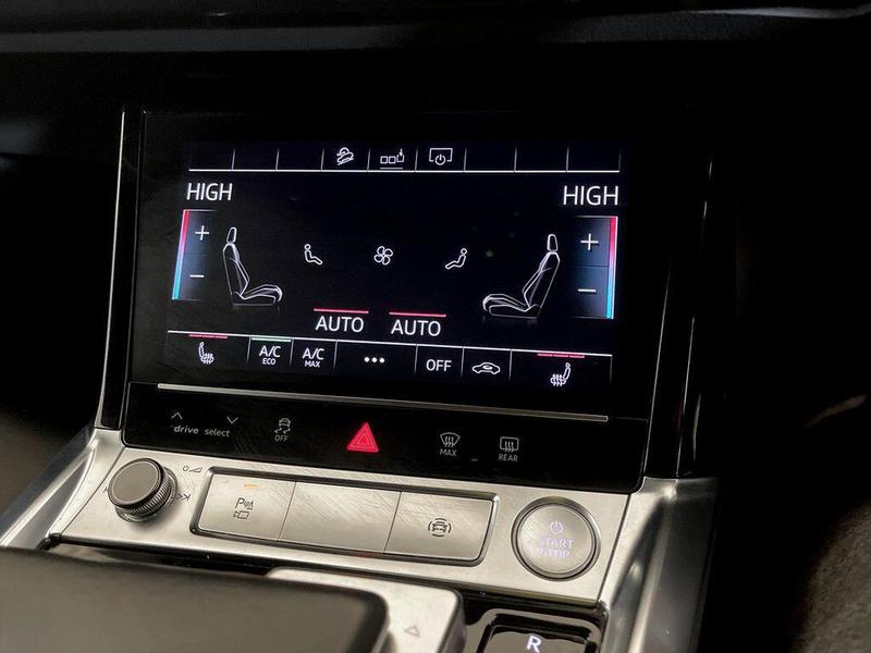 Used Audi e-tron 2020 for sale - 76653389: Photo 26