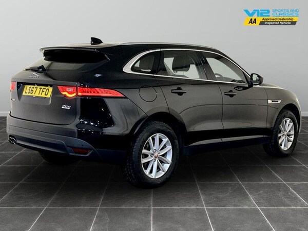 Used Jaguar F-Pace 2017 for sale - 76184393: Photo 10