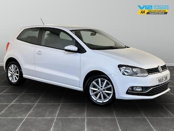 Used Volkswagen Polo 2016 for sale - 76412165: Photo