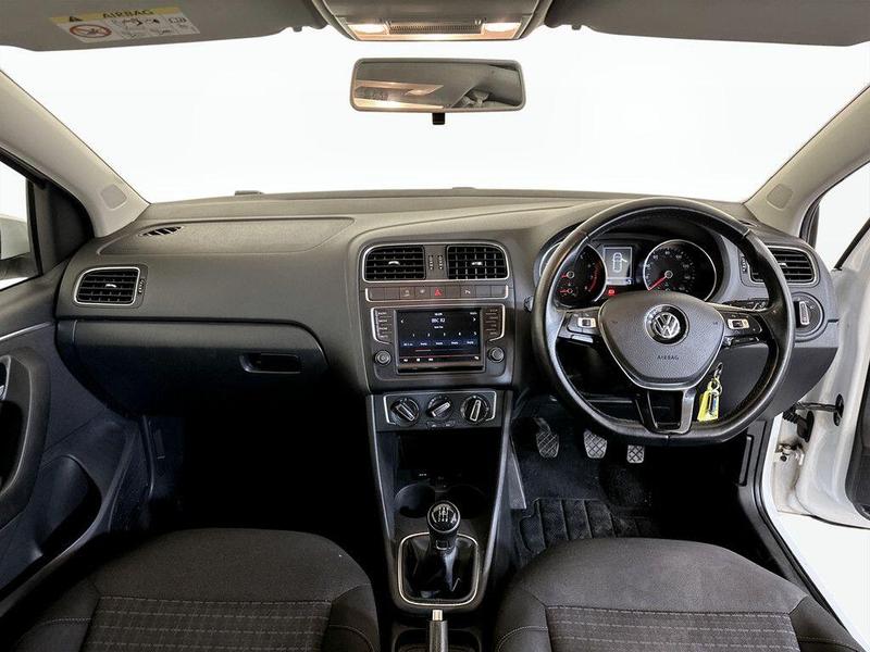 Used Volkswagen Polo 2016 for sale - 76412165: Photo 3